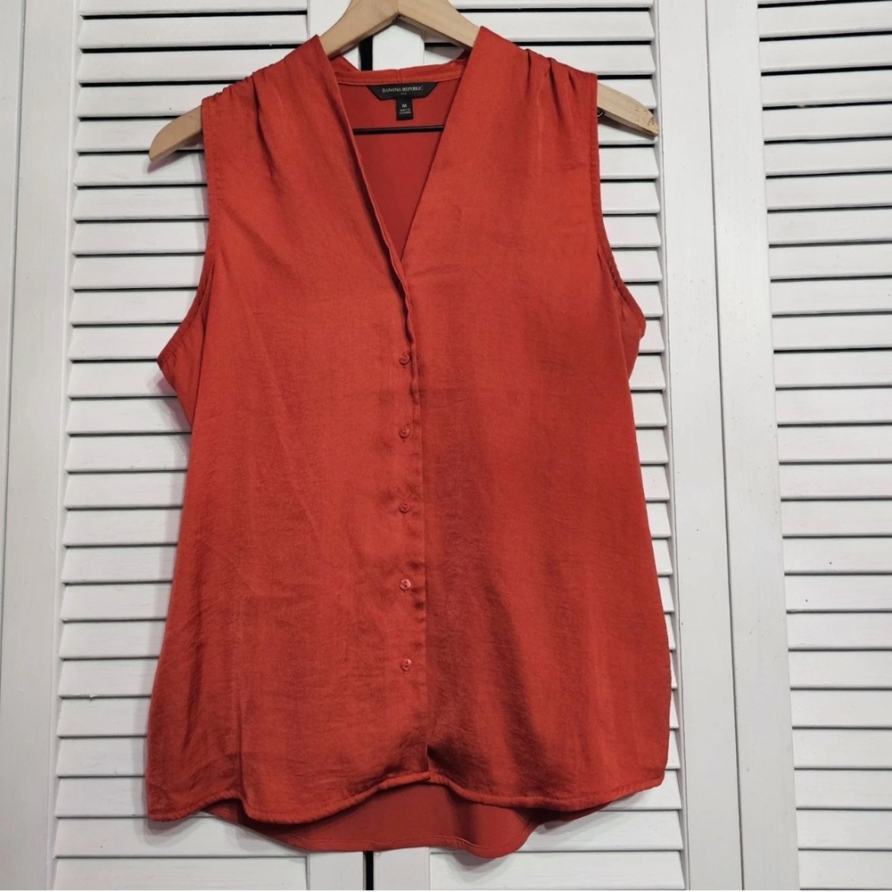 Banana Republic - Sleeveless‎ Blouse